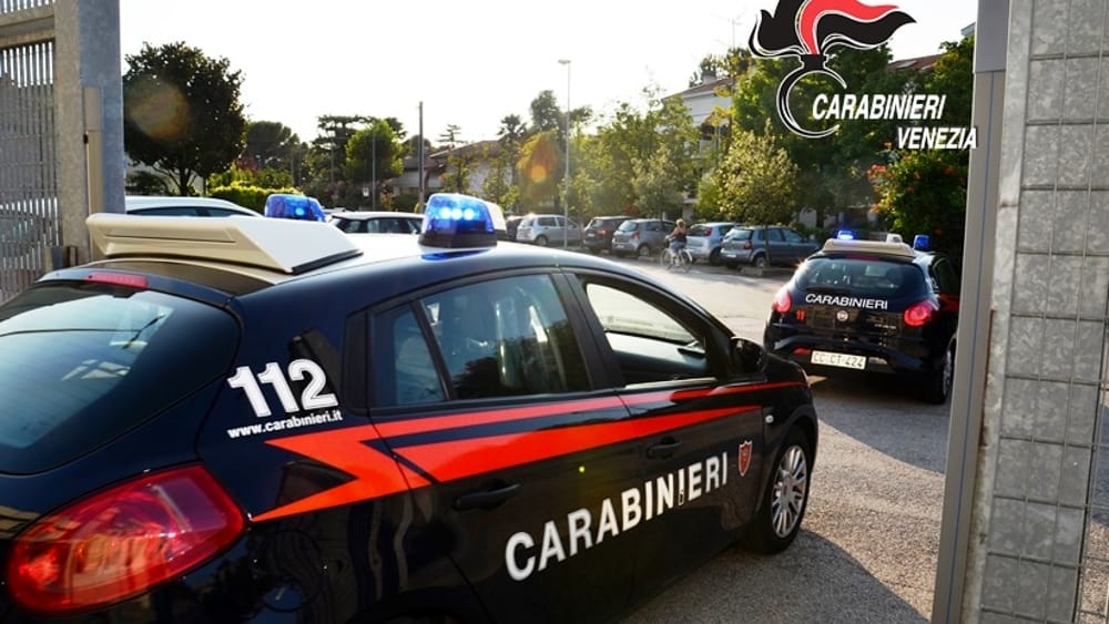 Marito “padrone” umilia e violenta la moglie costringendola a subire atti sessuali “innaturali”
