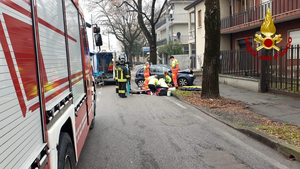 Malore al volante: muore una 79enne originaria di Rialto
