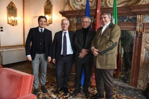 Raccolta fondi per Venezia: Mentana e Fontana consegnano 900mila euro alla città