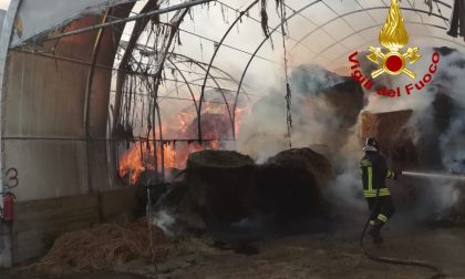Incendio a Oriago di Mira: in fiamme capannoni agricoli GALLERY