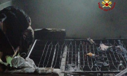 Incendio in Via Orlanda: in fiamme un edificio di due piani GALLERY