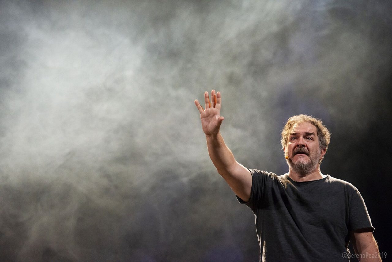 Teatro Stabile Del Veneto, Una stagione sul Sofà: la programmazione per oggi. Ospite speciale: Andrea Penacchi.