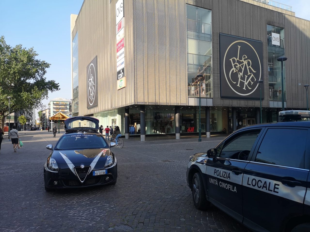 Mestre, in centro con un tirapugni in tasca: denunciato un ragazzo di 15 anni FOTO