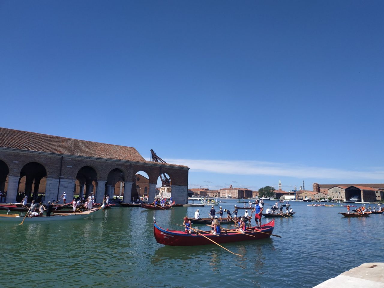 La “Vogada della Rinascita”: Venezia riparte dalle sue tradizioni. FOTO e VIDEO