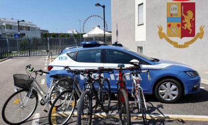 Ladri di biciclette a Jesolo: tra i denunciati, anche un volto delle baby gang veneziane...