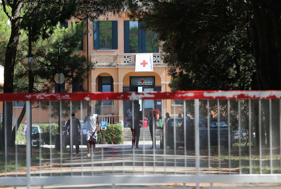 Coronavirus, Zaia: “Serve fermo per legge”. Ma polizia locale di Jesolo afferma: “Nessuna emergenza sanitaria”
