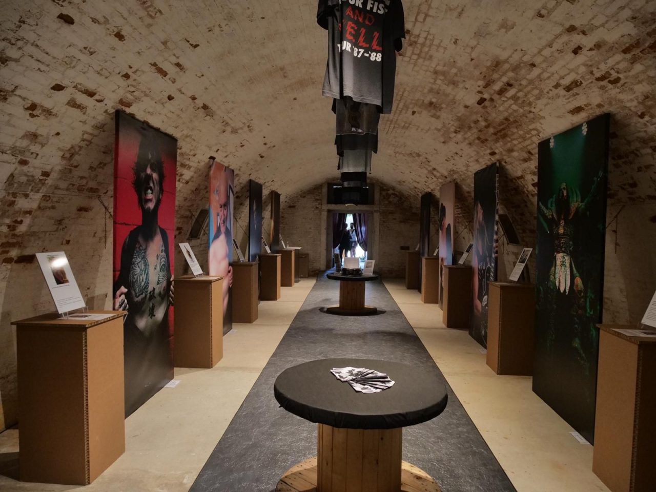 “Monsters of Rock”: alla polveriera francese di Forte Marghera la mostra fotografica in memoria di Alex Ruffini