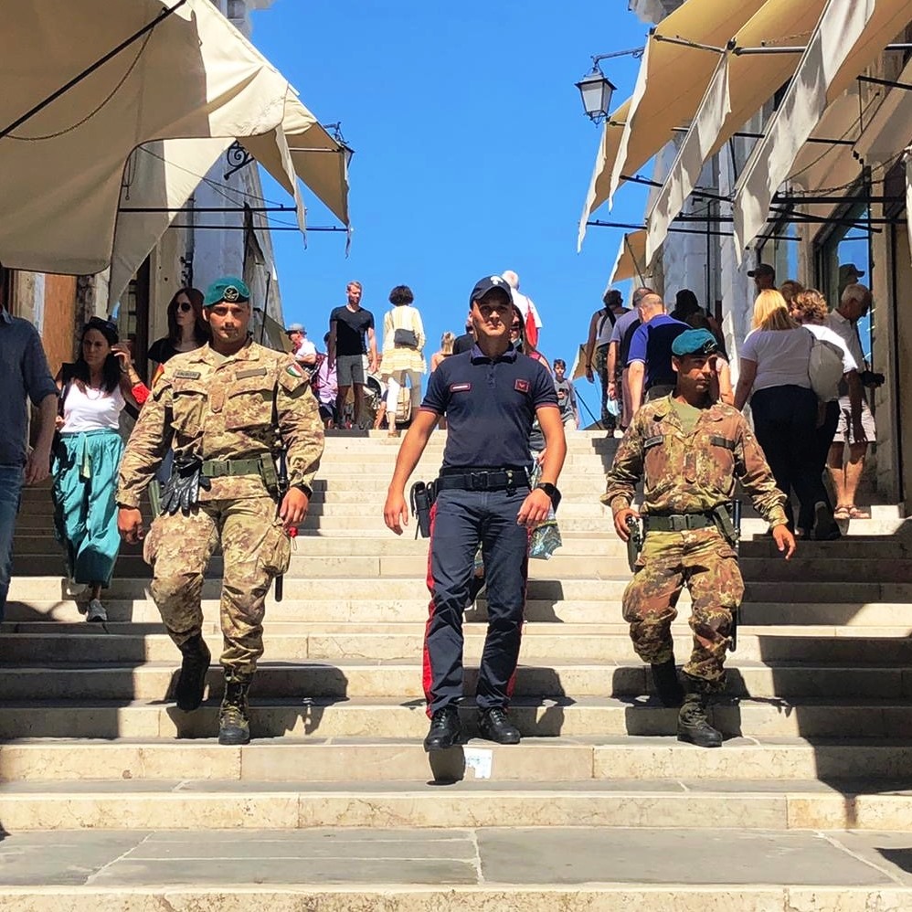 Furto aggravato in zona Rialto, arrestata borseggiatrice bulgara