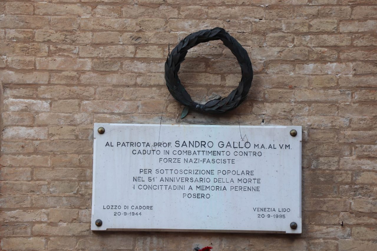 Commemorazione del partigiano Sandro Gallo, a 76 anni dalla morte: ieri la cerimonia al Lido
