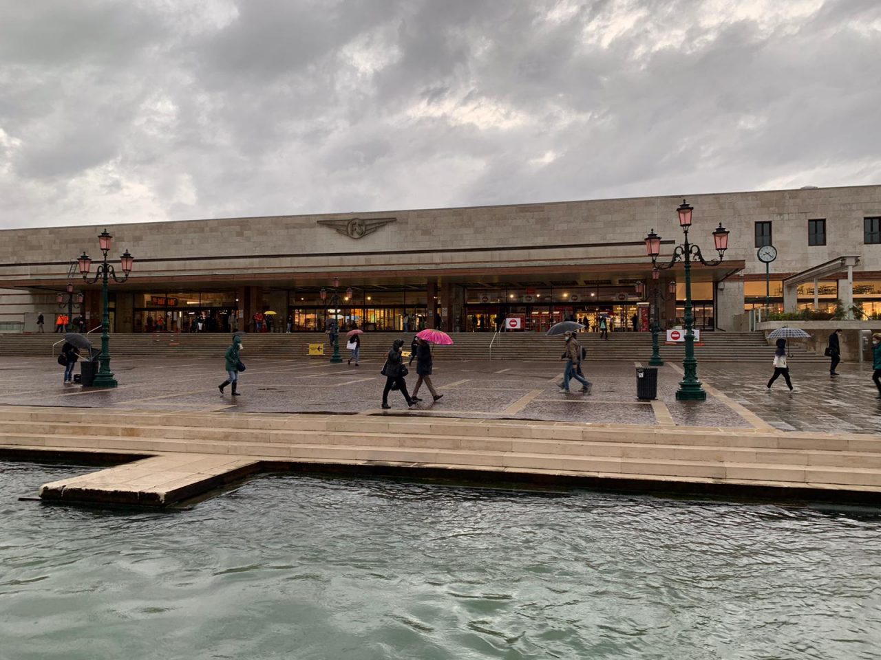 Acqua alta: a Venezia e Chioggia marea rimasta a 45/50 centimetri grazie all’attivazione del Mose