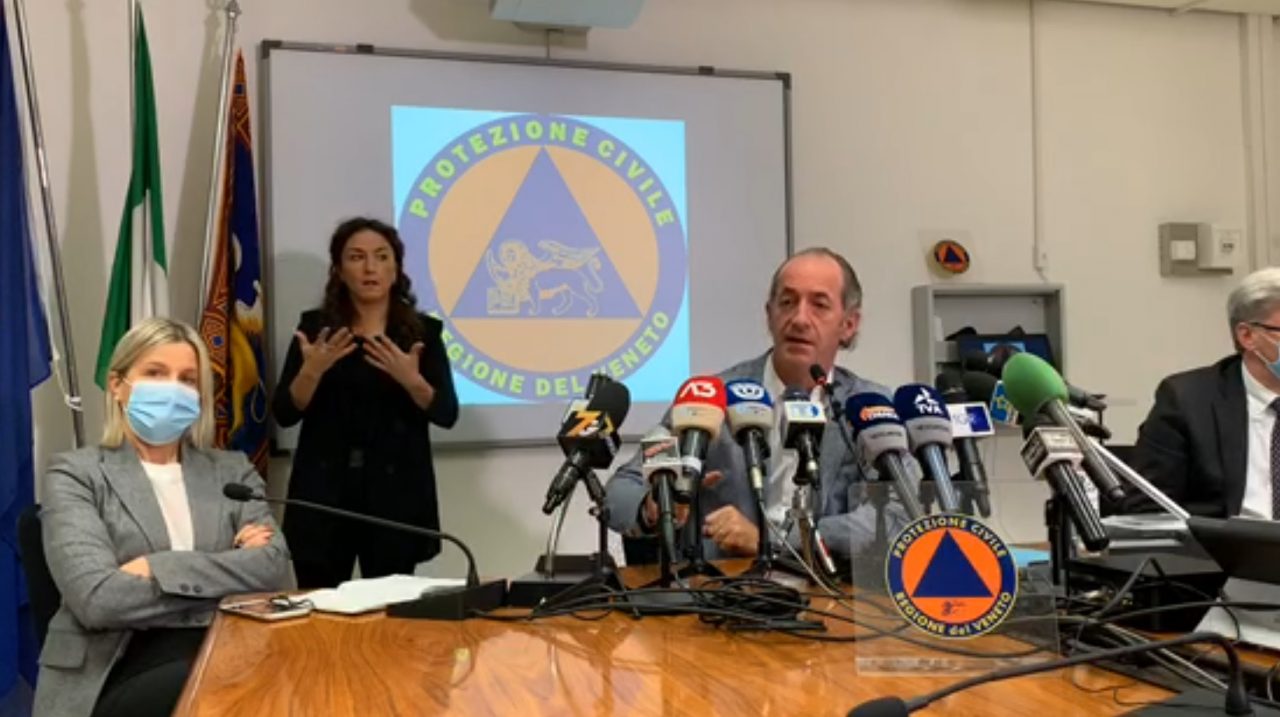 Covid, Zaia: “Non fate i Rambo senza mascherina, siamo in fase di turbolenza” | +2163 positivi | Dati 28 ottobre 2020