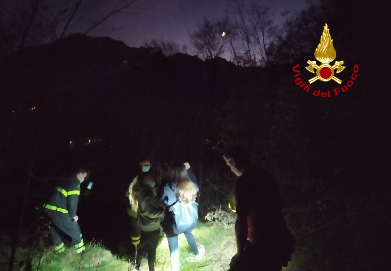 Giovani escursioniste di Dolo perdono il sentiero sull’Altopiano di Asiago: salvate dai Vigili del fuoco