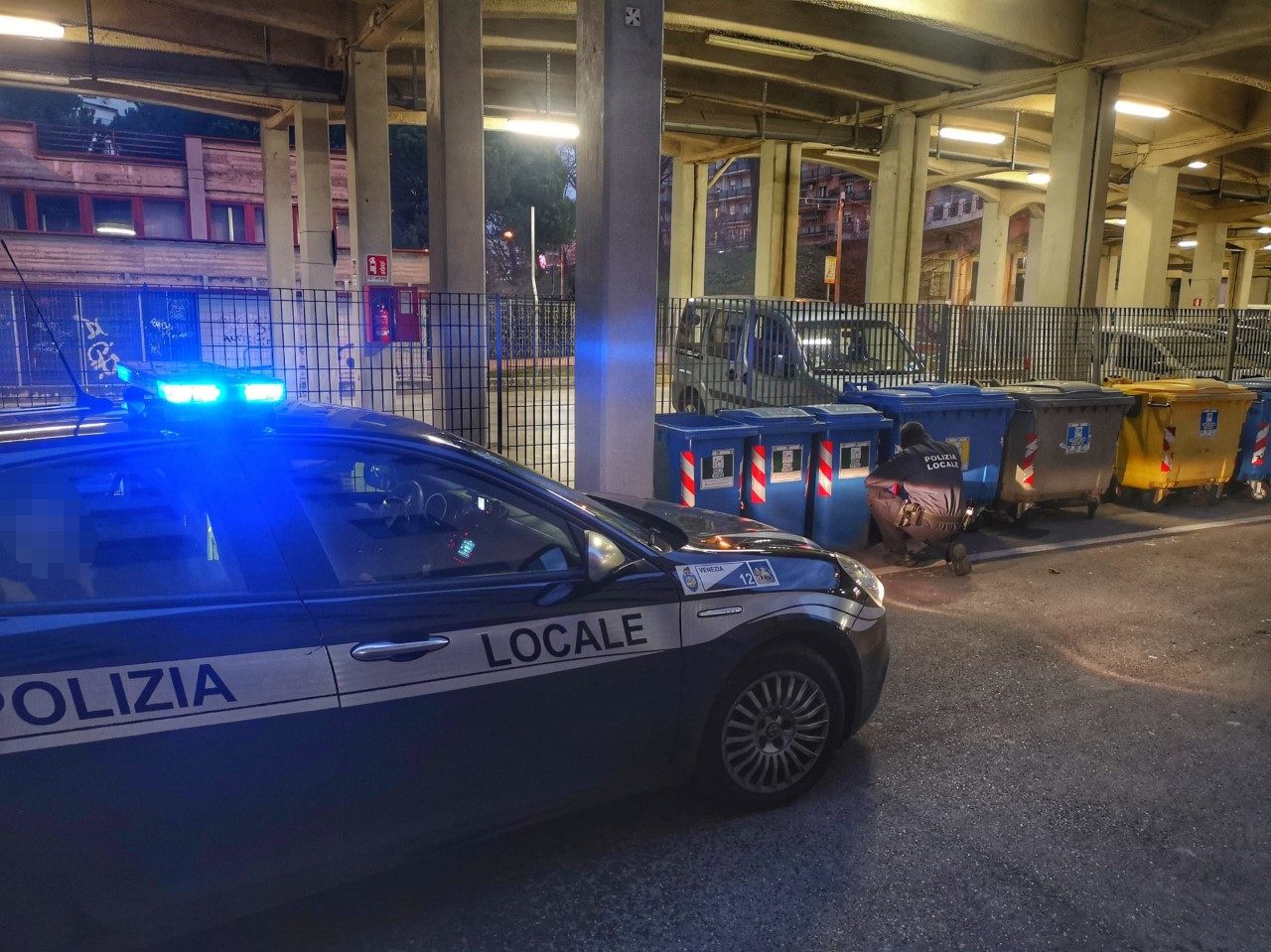 Eroina e cocaina nel parcheggio via Ca’ Marcello, denunciato un giovane
