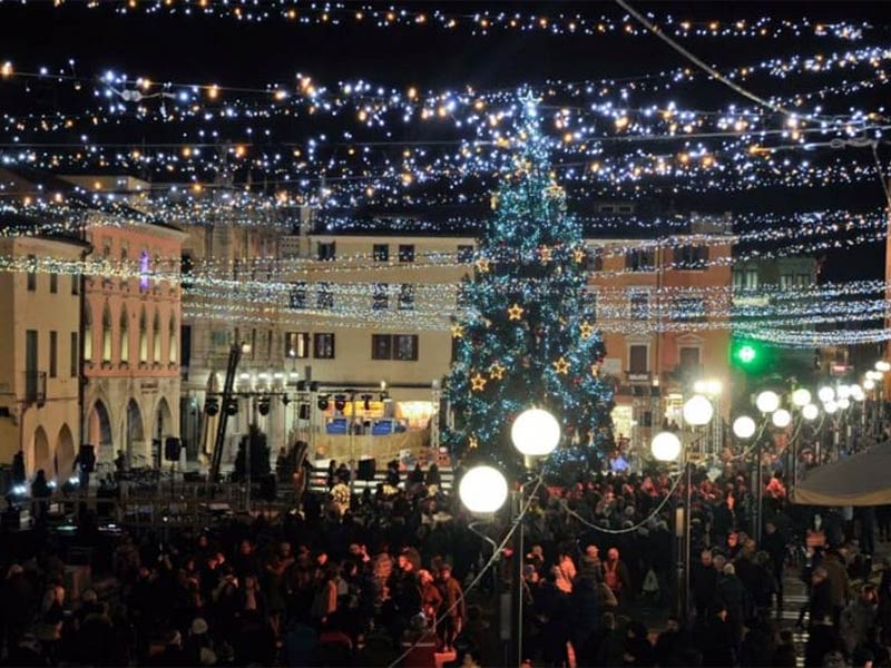 Lotteria di Natale in piazza Mercato a Marghera