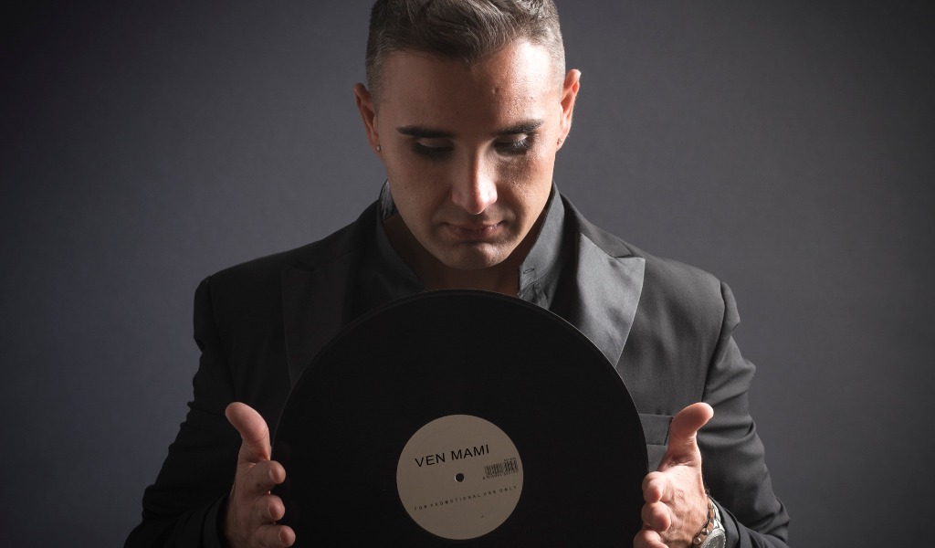 Ivan Costa, l’artista che con la sua bachata sta conquistando il mondo, sceglie Carole per il suo primo singolo 2021