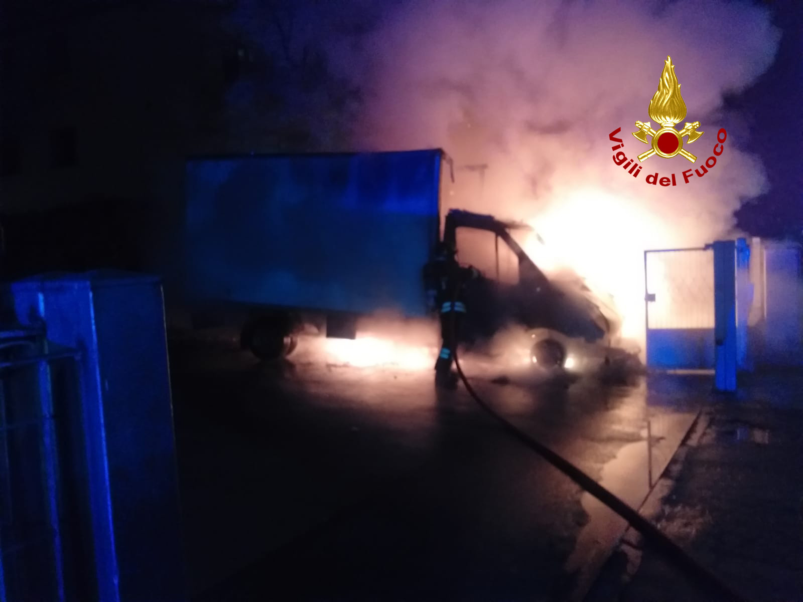 Incendio furgone nella ditta a Marcon non si esclude il dolo Prima