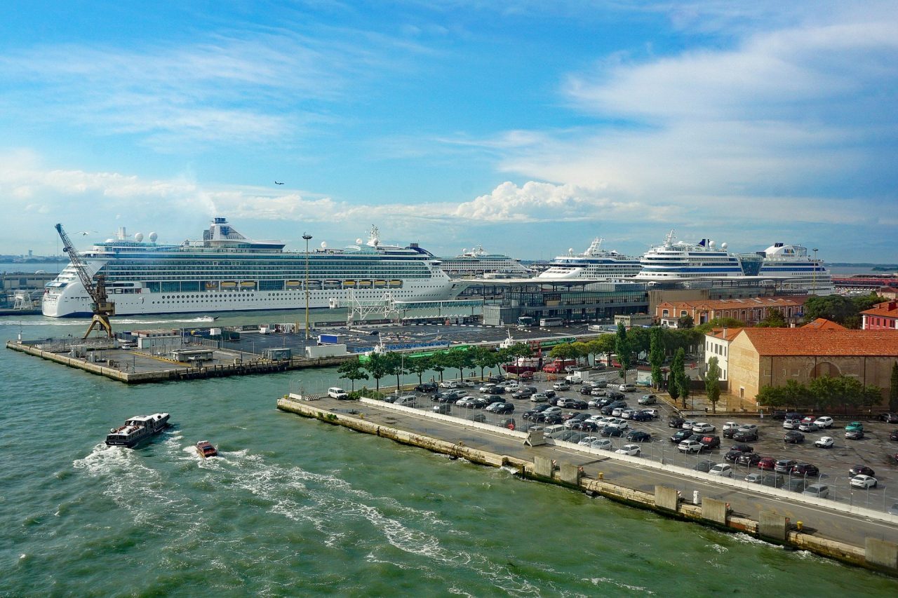 Porto Venezia, Filt Cgil: “Non ci sono soluzioni, la Panfido deve rimanere lì”