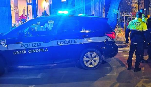 Inseguito e preso a bastonate dal “branco” in centro a Mestre: 20enne all’ospedale