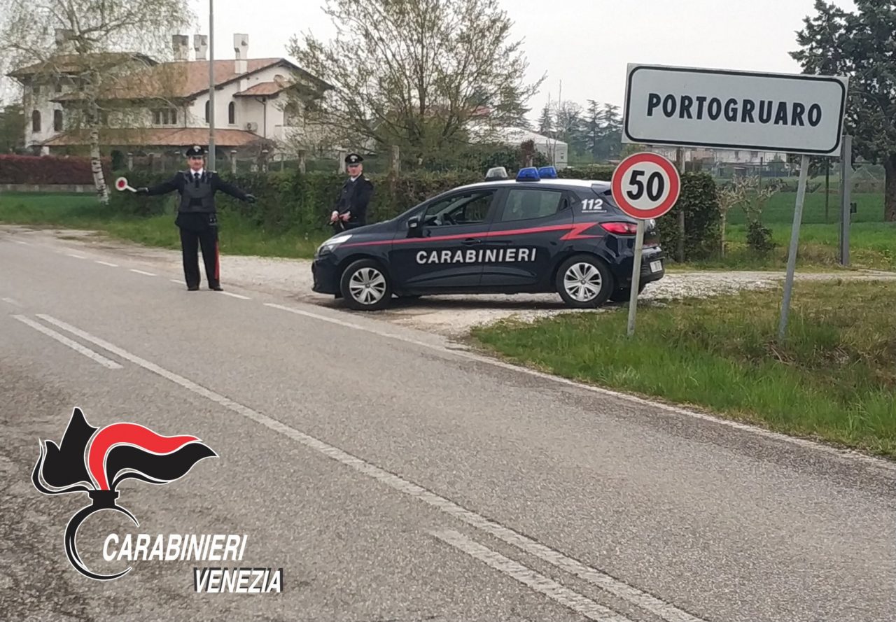 Rubano carte di credito e poi si danno allo shopping sfrenato