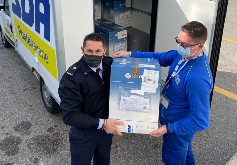 Poste Italiane ha consegnato vaccini Astra Zeneca all’Ospedale Dell’Angelo di Mestre