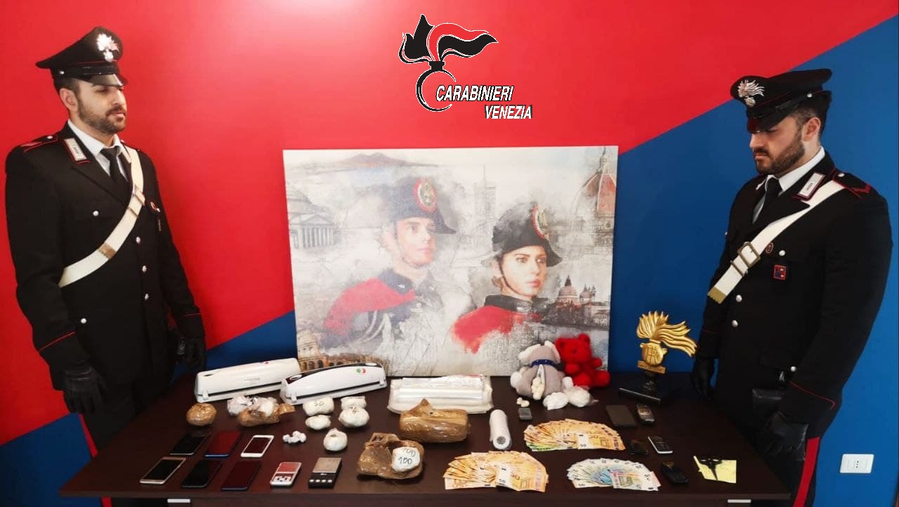 Controlli anti droga a Marcon: arrestati in flagranza di reato due albanesi