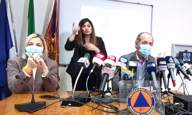 Indagine vaccini, arrivano i Nas. Zaia: “Ho detto io a Flor di avvisarli”