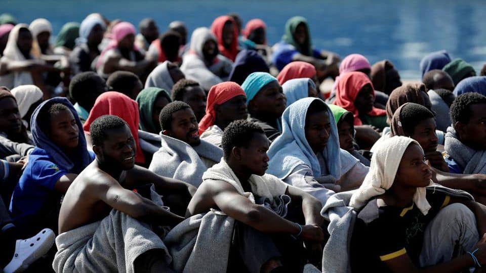 Salvarono migranti, ora sono indagati: tra loro anche Casarini e l’ex assessore Beppe Caccia