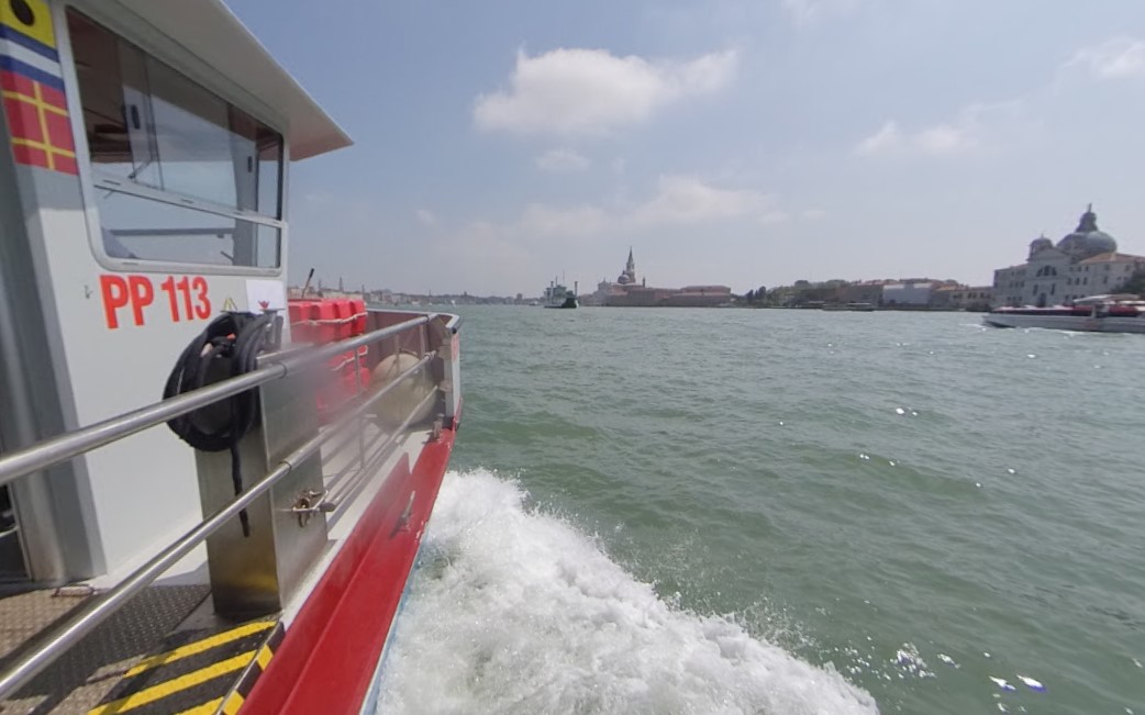 Inquietante ritrovamento nel canale della Giudecca, corpo senza vita riemerge dalle acque