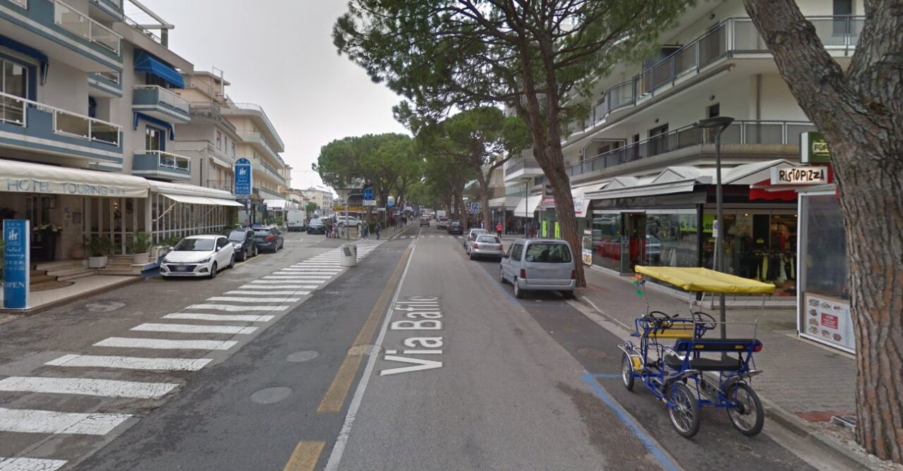 Nome? “Ajeje Brazorf”, ma gli agenti non ci cascano e lo arrestano