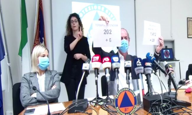 Covid, Zaia: “Bloccato un altro lotto vaccini Astrazeneca” | +841 positivi | Dati 15 marzo 2021
