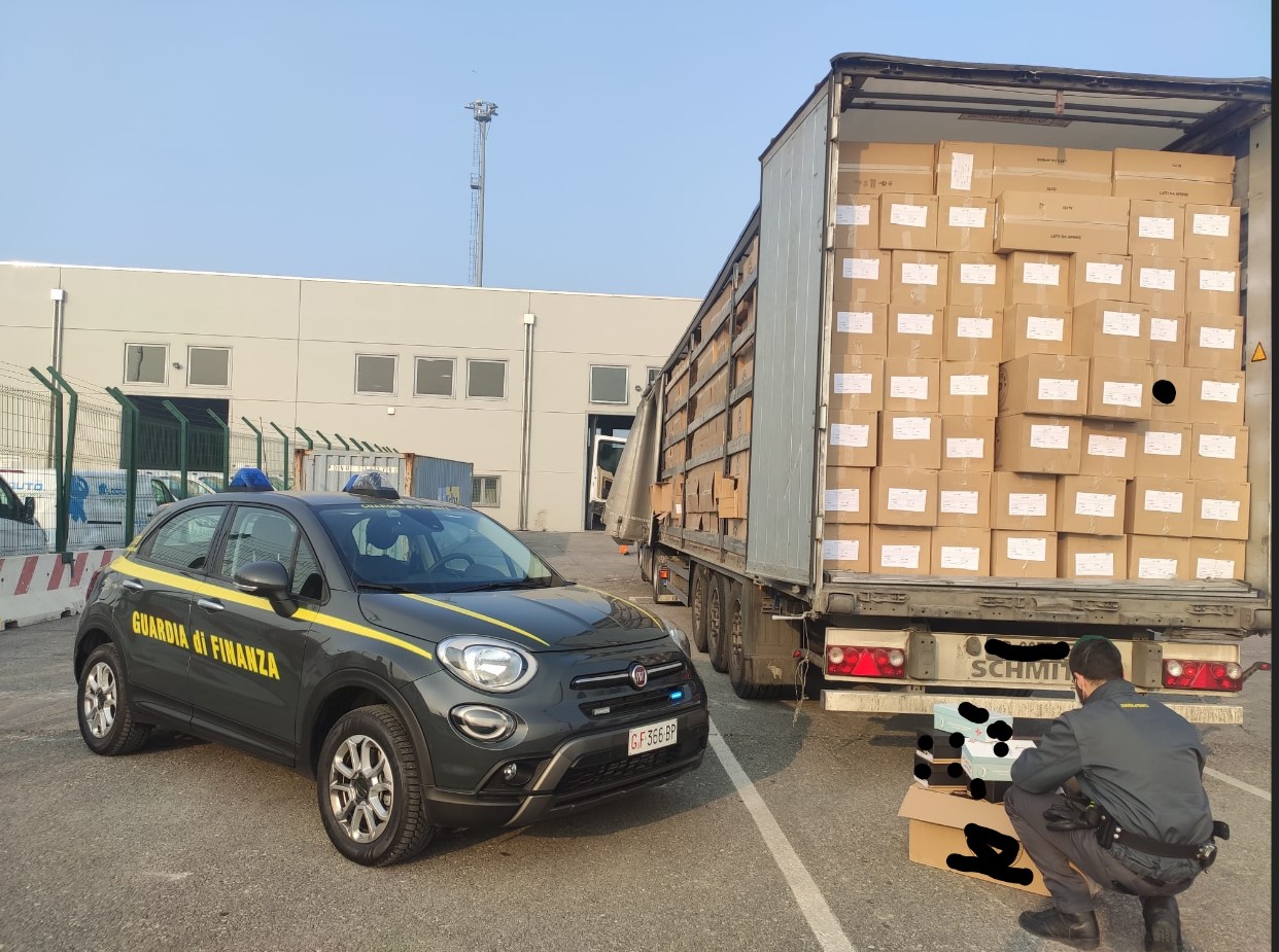 Promuovono il “made in Italy” ma producono le scarpe in Bulgaria
