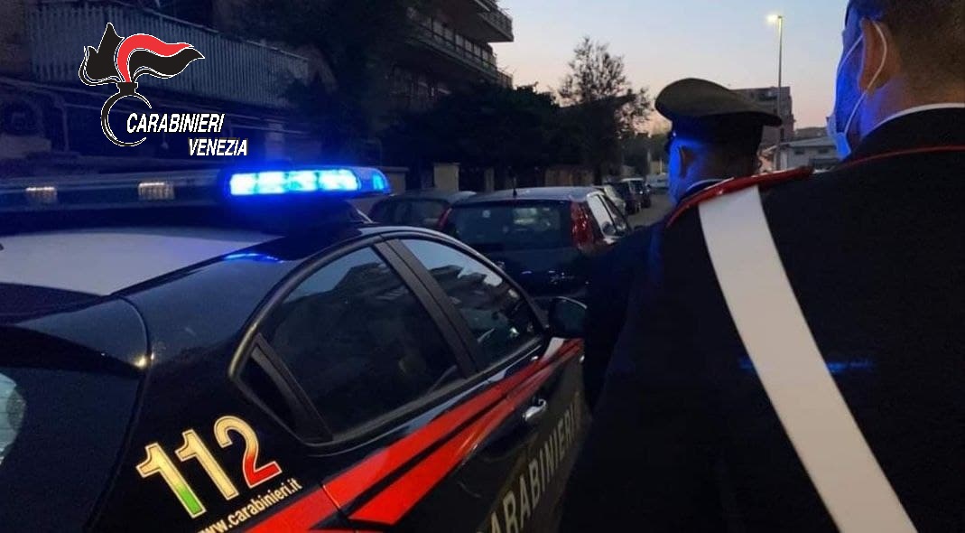 Ladro seriale colpiva bar e ristoranti già piegati dalla crisi, a segno 11 furti