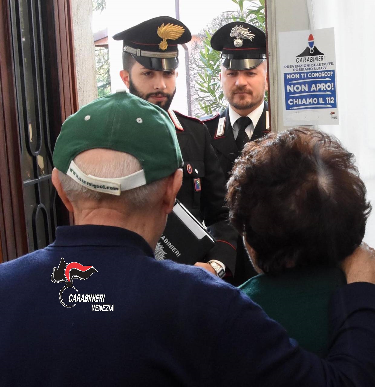 “E’ arrivato l’arrotino”, ma è un truffatore  e spilla 200euro a un malcapitato con uno show da attore teatrale