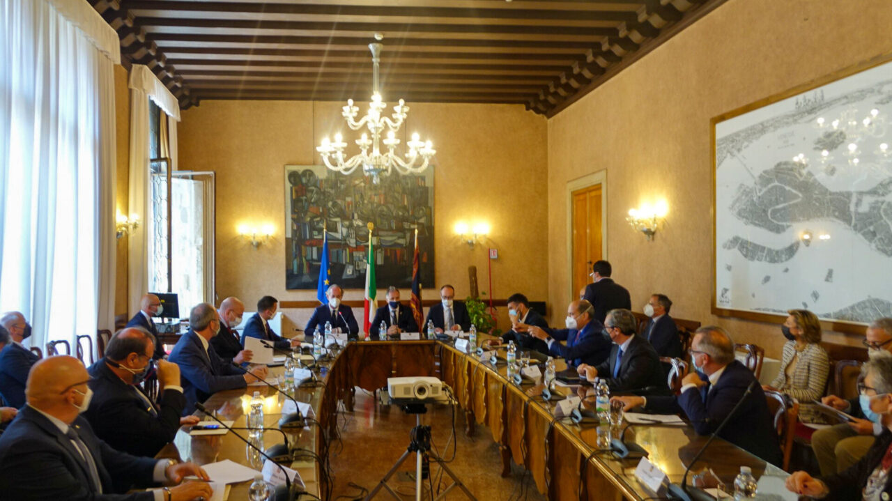 Ministro Garavaglia: “Il Veneto è turismo, dobbiamo ripartire veloci. L’urgenza? trovare lavoratori”