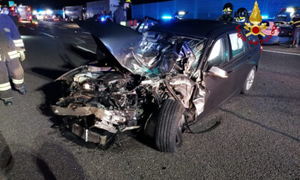 Le foto del terribile incidente lungo l'autostrada A4: due feriti gravi