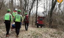 Perde l'appoggio in scalata: alpinista 39enne di Mestre fa un volo di sei metri, il video del salvataggio