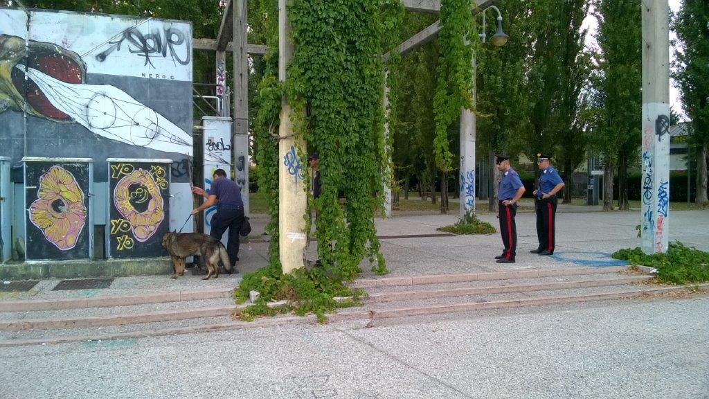 In carcere come in hotel: ordinavano droga e anabolizzanti con il cellulare