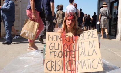 Primo giorno di G20: a Venezia fuori si manifesta per l'Ambiente, dentro si parla delle multinazionali