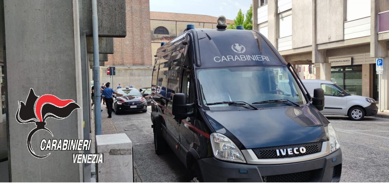 Assalto con l’esplosivo all’Ufficio postale di Salzano