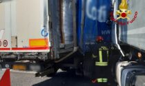 Maxi tamponamento tra camion in A4: un ferito e traffico paralizzato