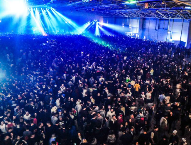 Discoteche a Venezia, Omceo: “Riapertura sia incentivo per vaccinare”