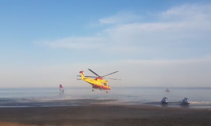 Bimbo di quattro anni salvato dall'annegamento in mare