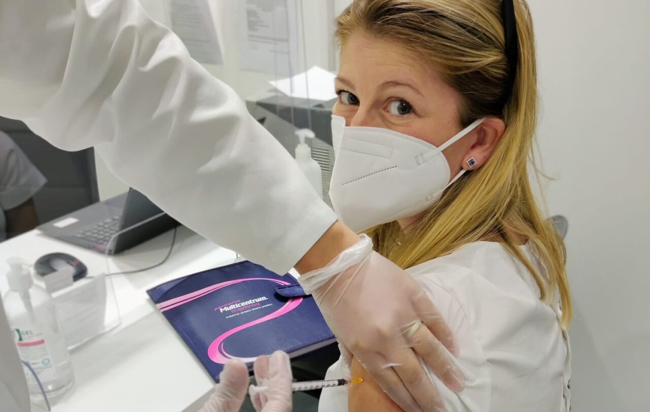 Neomamma e ginecologa: “La vaccinazione? Per me un sollievo, per mia figlia il regalo più grande”