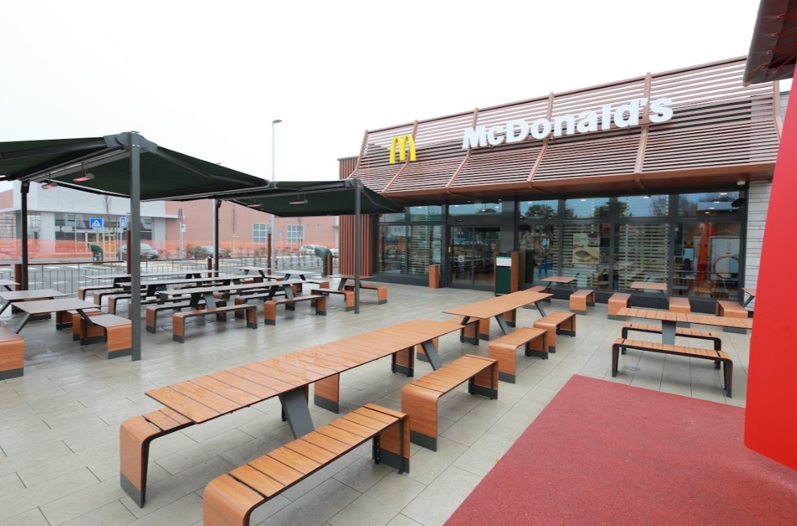 Malore dopo il McDonald’s, è grave ma non più in pericolo di vita