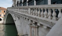 Ponte di Rialto completamente restaurato, le immagini delle celebrazioni