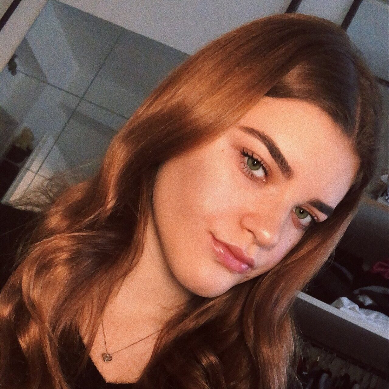 Morire così a soli 19 anni, lontana da casa: addio dolce Veronica