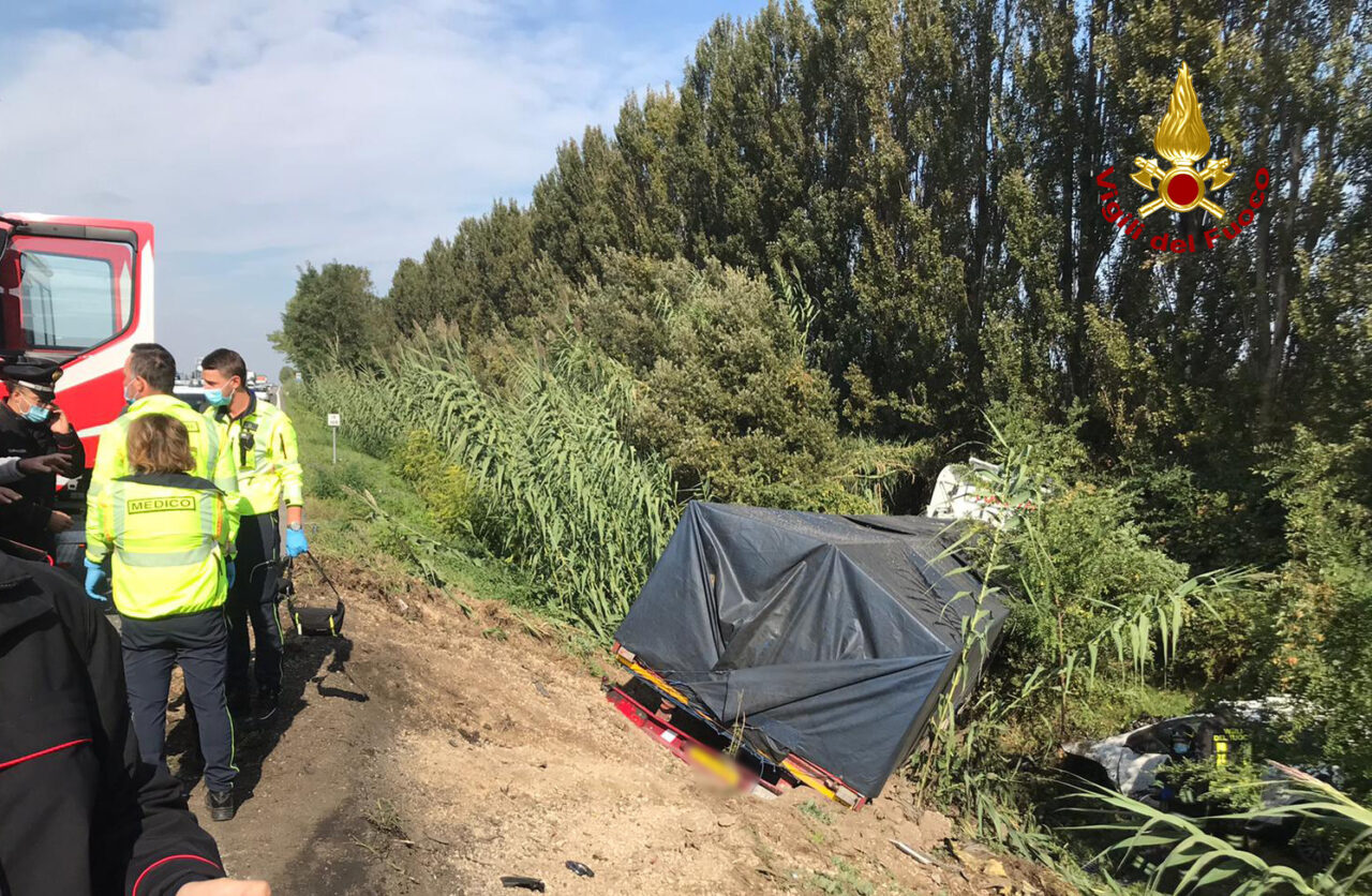 Frontale sulla Romea: a perdere la vita è l’insegnante Maria Pia Donegà