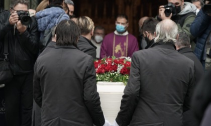 "Addio Jyotika": oltre duecento persone a Carpenedo per l'ultimo saluto alla 29enne morta nella strage di Quarto d'Altino