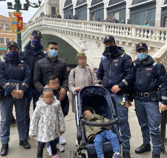 Lieto fine per il piccolo Mohamed, che si era smarrito per le calli di Venezia