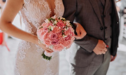Al via il bando da 23 milioni per risarcire filiera dei matrimoni, parchi tematici e bus turistici